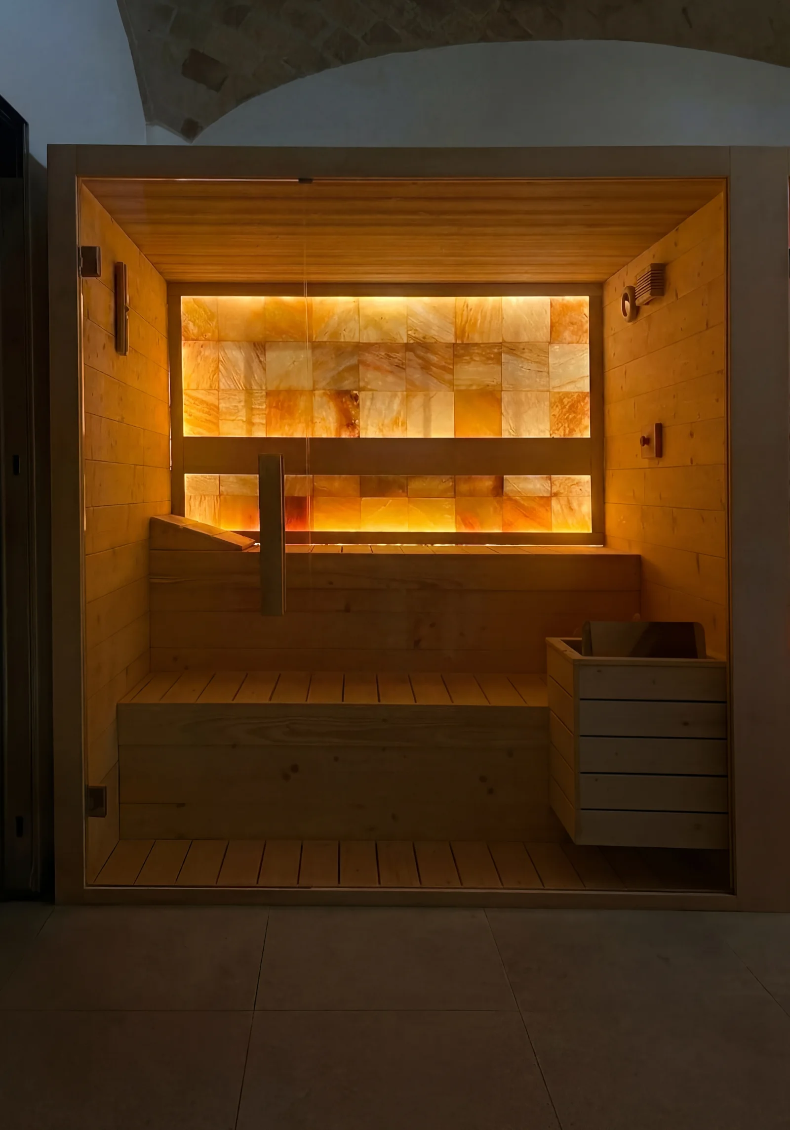 Eliminathe The Halo Of Light In The Lower Part Of The Glass Of The Sauna Ug2Jmlg8Kb9Yx44Xmkqw
